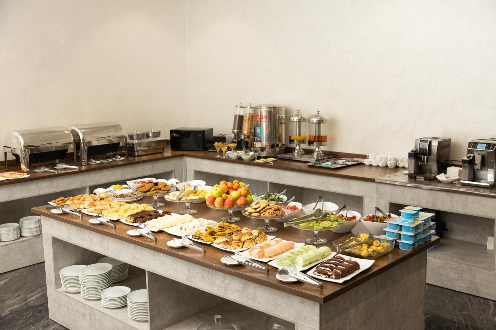 Hotel Marwa Tashkent Pool&Spa Luaran gambar
